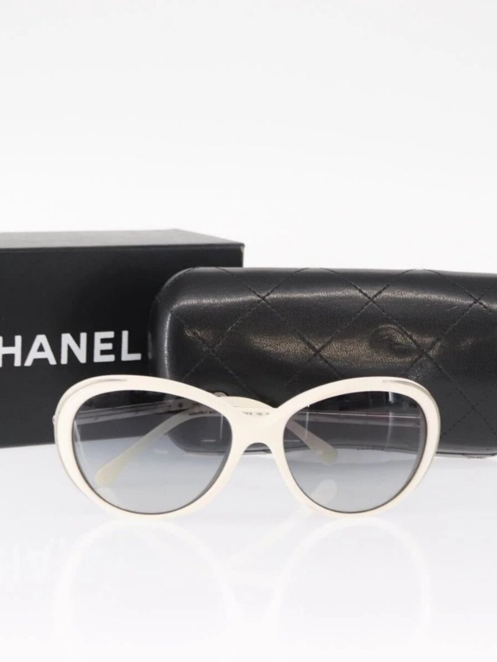 CHANEL Sunglasses plastic White CC Auth BA9081 - Picture 11 of 11